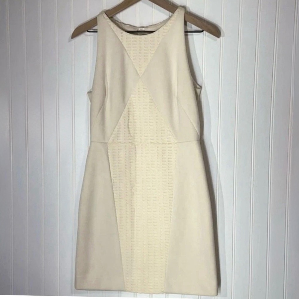 MILLY Size 8 Ivory Sleeveless Shift Dress Textured Geometric Minimalist Y2K USA